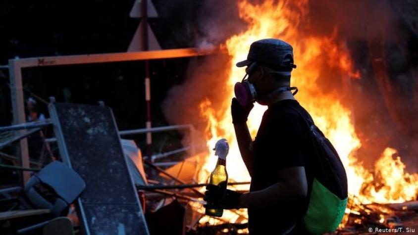 Hong Kong: violentas manifestaciones se trasladan a las universidades