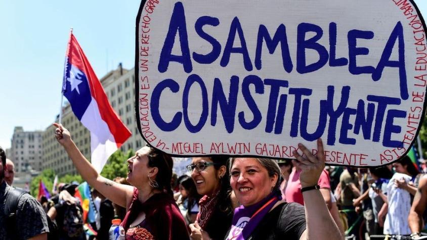 Nueva Constitución en Chile: 5 países que cambiaron su carta magna y cómo lo hicieron