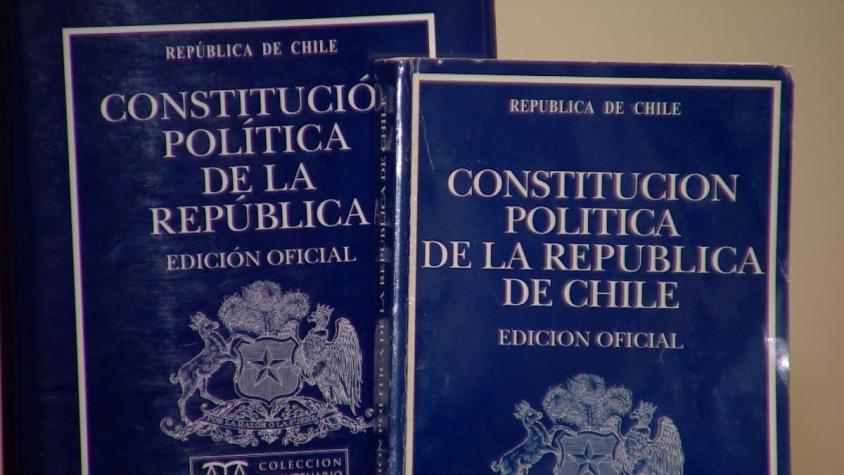 [VIDEO] Cómo es la Constitución redactada en dictadura y que sigue vigente