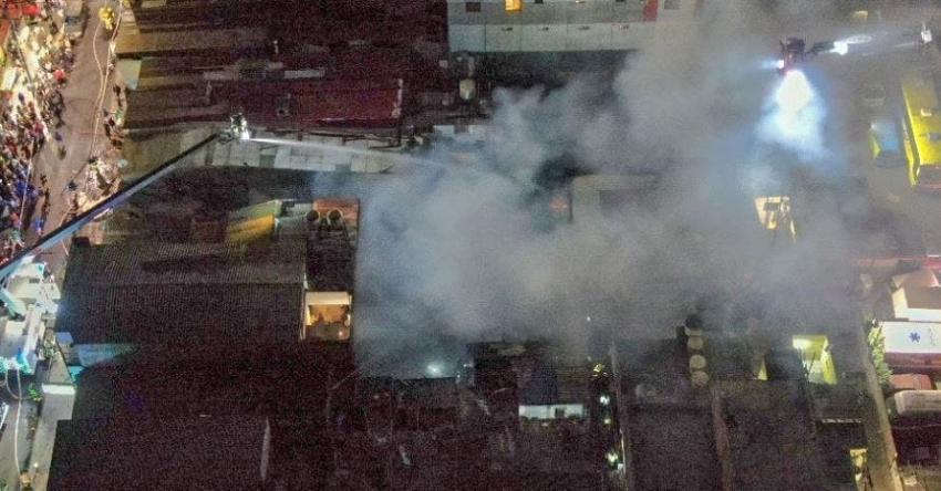 [VIDEO] Incendio en Iquique deja al menos tres fallecidos