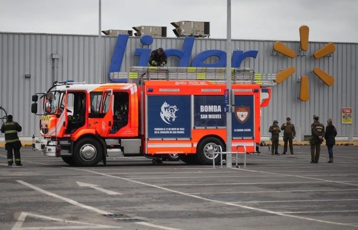 Walmart presenta recursos contra el Estado de Chile y le acusa de no garantizar el orden público