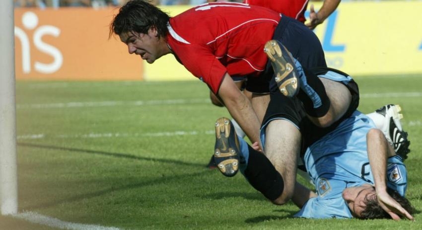 [VIDEO] El día que el "Matador" silenció el Centenario: Revive empate entre Chile y Uruguay en 2007
