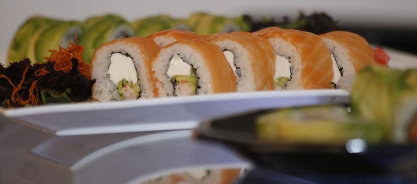 Qué es la salmonella: La enfermedad que tiene en alerta a Maipú producto del consumo de sushi