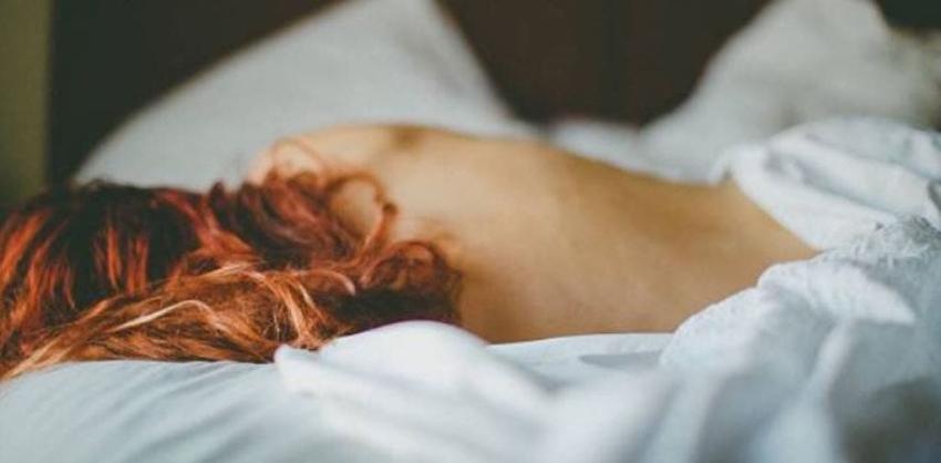 4 beneficios para la salud de dormir desnudo