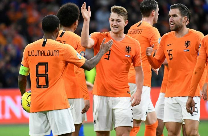 [VIDEO] La emotiva celebración de Holanda para combatir el racismo en el fútbol