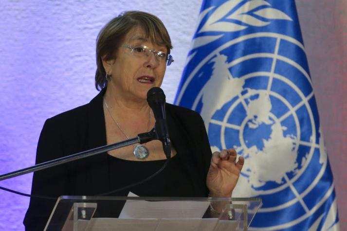 Bachelet y actuar de Carabineros: "Mi juicio previo es que los protocolos no están siendo seguidos"