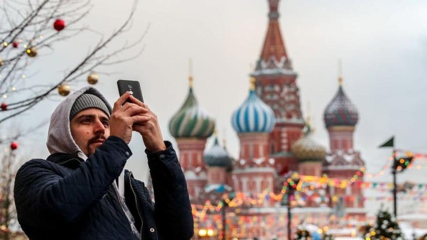 Por qué Rusia quiere prohibir los teléfonos móviles que no tengan software ruso