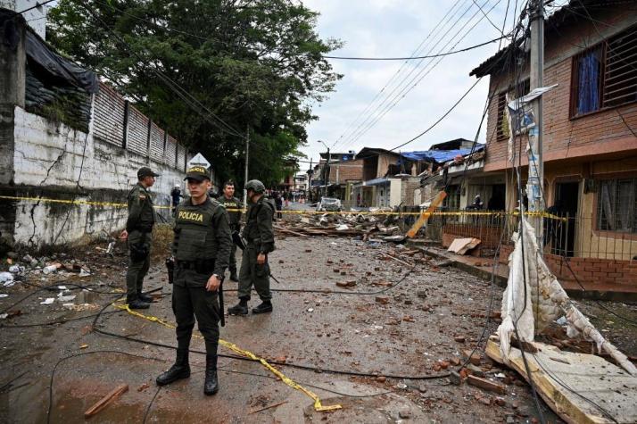 Cuatro muertos en atentado a estación policial en Colombia