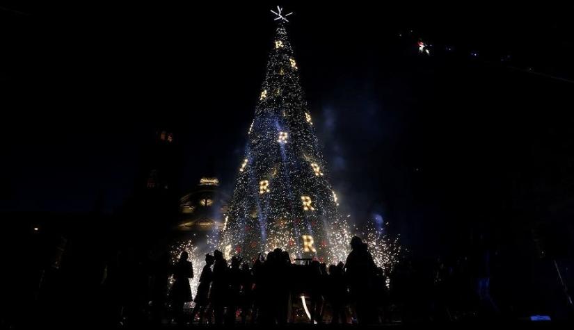 Santiago y Providencia suspenden luces y adornos de Navidad