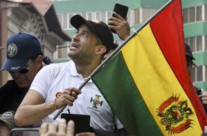 Líder opositor de derecha, Luis Fernando Camacho, anuncia su candidatura presidencial en Bolivia