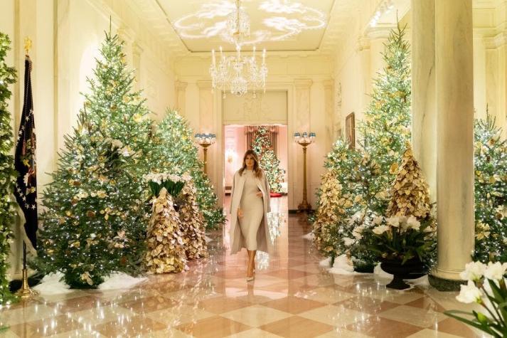 ¿Exceso de adornos? Melania Trump muestra la espectacular decoración de la Casa Blanca por Navidad