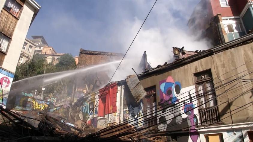 [VIDEO] Nuevo derrumbe en casona antigua de Cerro Bellavista de Valparaíso