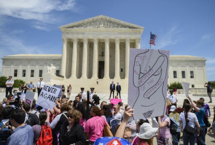 Suprema de EE.UU acepta ley que obliga a médicos a mostrar latidos del feto a mujeres que aborten