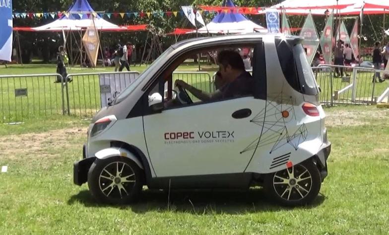 City-car eléctrico fue presentado en Feria de Innovación Social