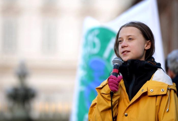"Se está cayendo a pedazos": Greta Thunberg se suma a críticas por alargue de la COP25