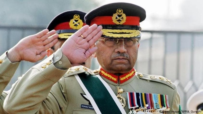 Ex presidente de Pakistán Pervez Musharraf condenado a muerte por "romper el orden constitucional"
