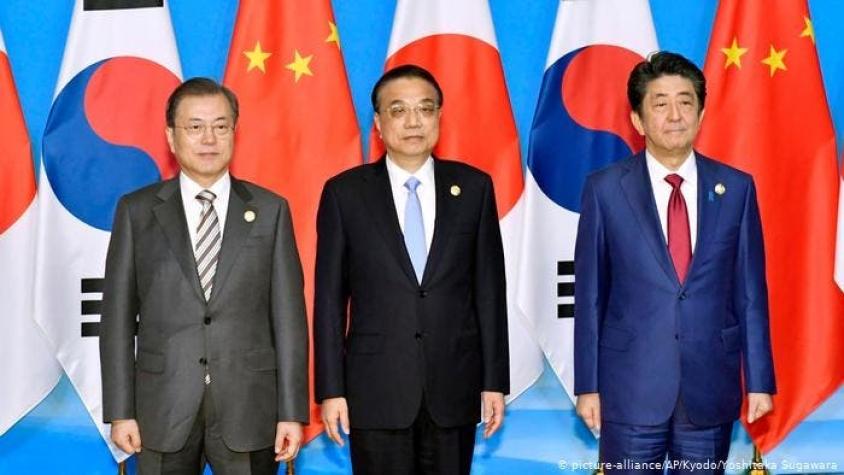 China acoge una cumbre entre Japón y Corea del Sur