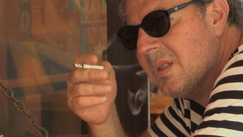 [VIDEO] Fumadores hombres disminuyen por primera vez en 20 años