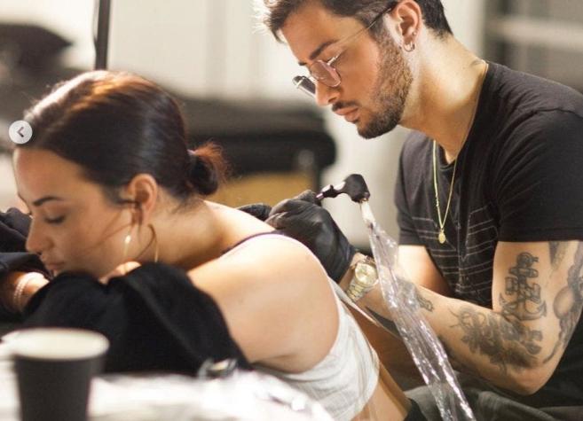 El impactante nuevo tatuaje de Demi Lovato que no parece real (y que representa su renacimiento)