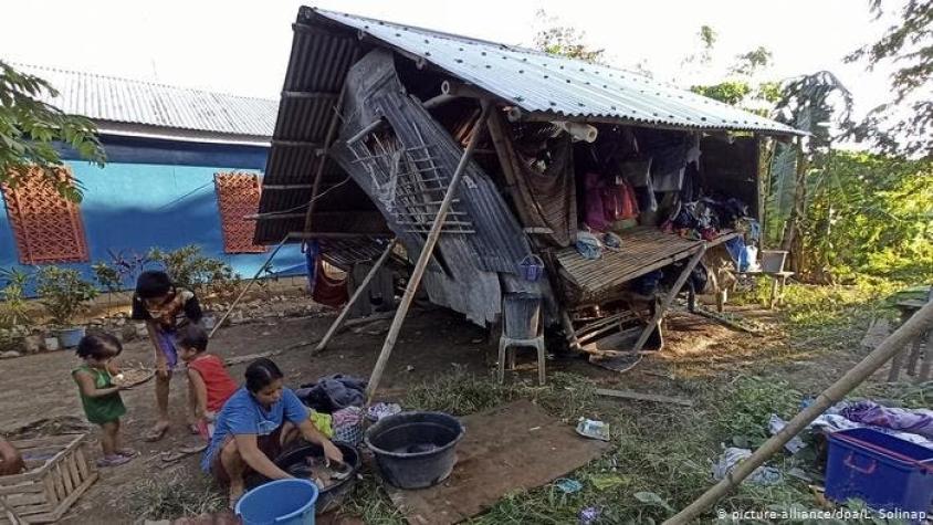 Tifón Phanfone deja 50 muertos y 80.000 refugiados en Filipinas
