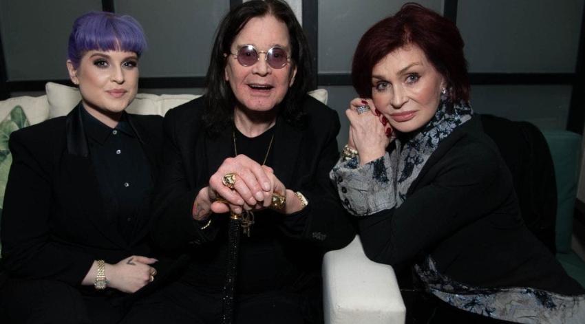 La hija de Ozzy Osbourne desmiente que su padre esté en su "lecho de muerte"