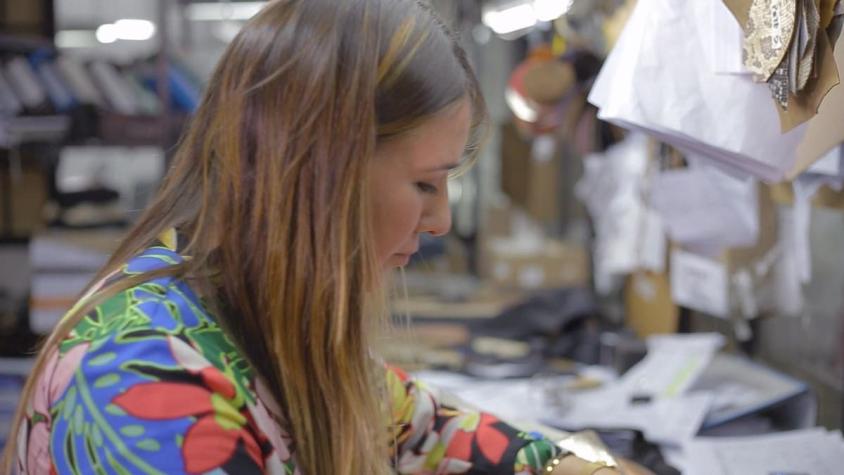 [VIDEO] #ComoLoHizo: La mujer que creó una marca de zapatos y ya tiene dos tiendas