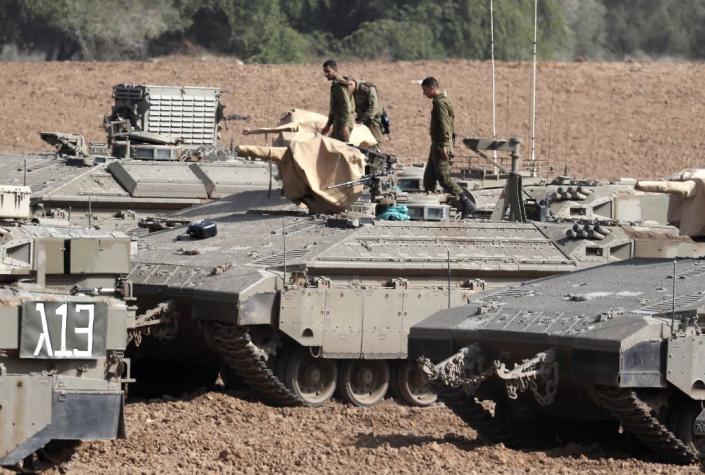 Ejército israelí reanudará programa de manejo de tanques para mujeres