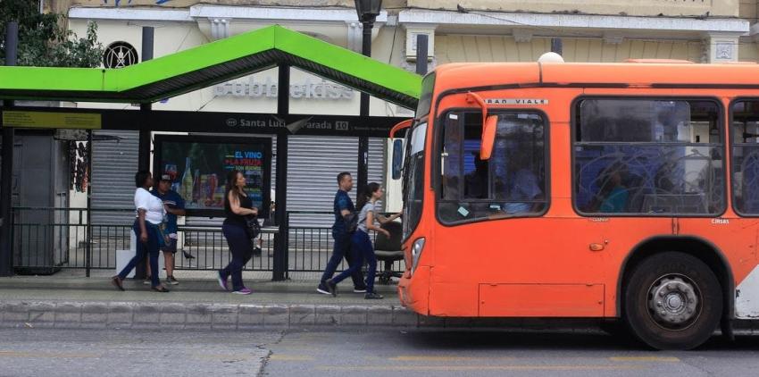Transantiago suspende servicio de buses nocturnos por razones de seguridad