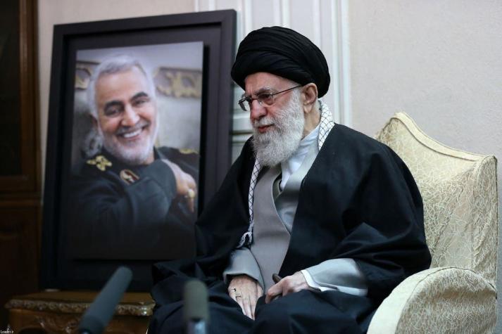 Líder supremo de Irán califica ataque a bases de EE.UU. como una "bofetada en la cara"