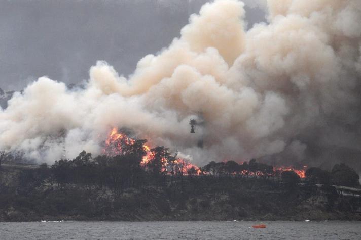 Australia pide a sus habitantes que huyan de los incendios antes de otra ola calor