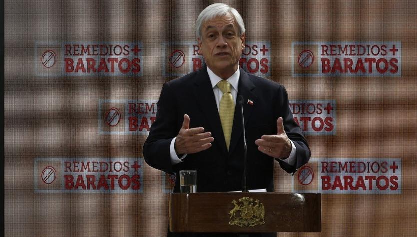Piñera: "Algunos laboratorios llevan demasiado tiempo abusando de demasiados chilenos"
