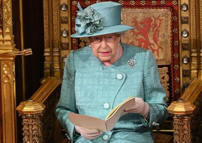 La tajante respuesta de la Reina Isabel tras decisión del príncipe Harry y Meghan: "Es complicado"