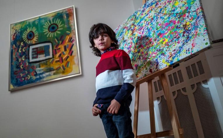 [FOTOS] "Mini Picasso": El niño de 7 años que tiene revolucionado al mundo del arte