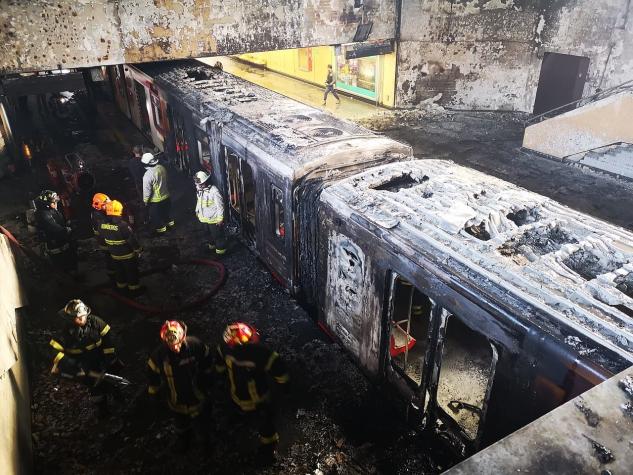 PDI detiene a dos sospechosos de quemar estación San Pablo del Metro de Santiago