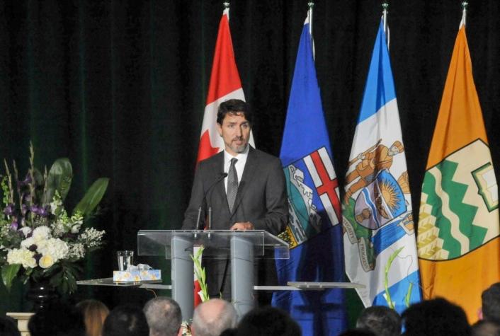 Trudeau promete "justicia" a familiares de víctimas canadienses de avión derribado en Irán