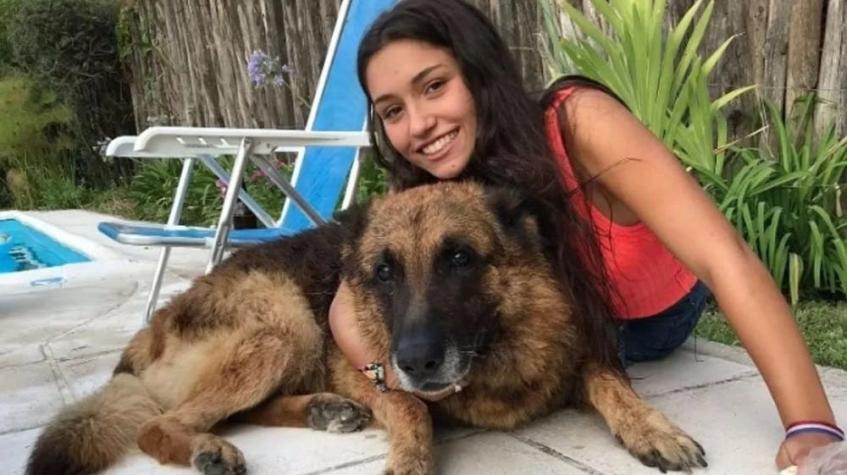 Sesión de fotos de una joven con un perro terminó de la peor forma: Mascota le mordió la cara