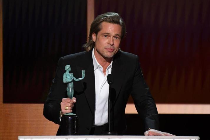 ¿Brad Pitt está en Tinder? La hilarante frase de su discurso tras ganar el SAG