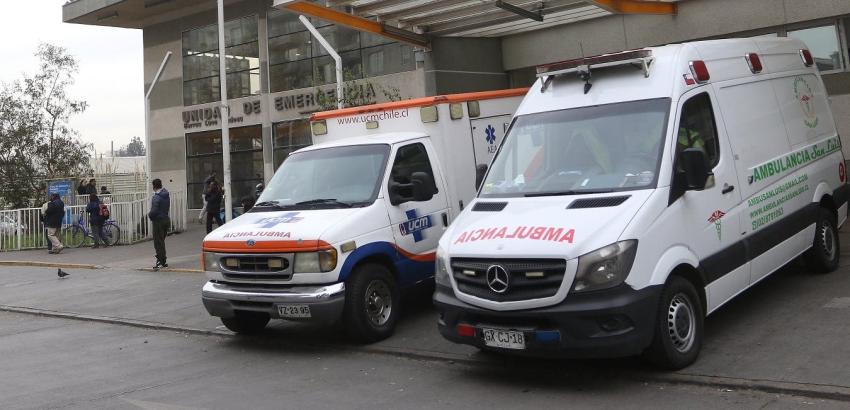 Gobierno confirma uso de linternas en operación por corte de energía en hospital Barros Luco