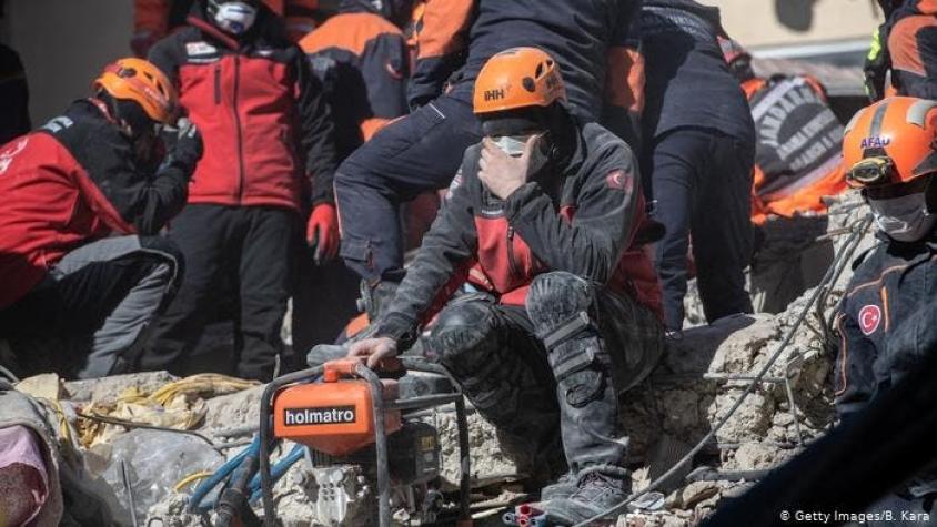 Turquía: lucha contrarreloj para hallar sobrevivientes del terremoto