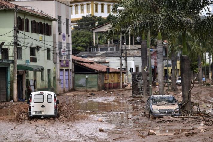 Violentas lluvias suman 44 fallecidos y más de 30 mil desalojados en Brasil