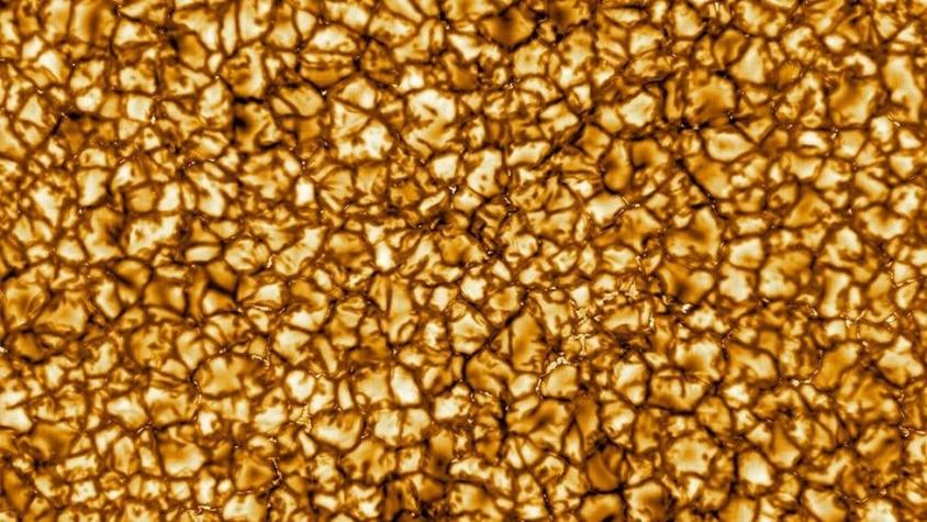 Las extraordinarias imágenes que muestran por primera vez en detalle la superficie del Sol