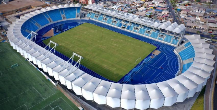 Visto desde el aire: Así se construyó el nuevo y moderno Estadio Tierra de Campeones de Iquique