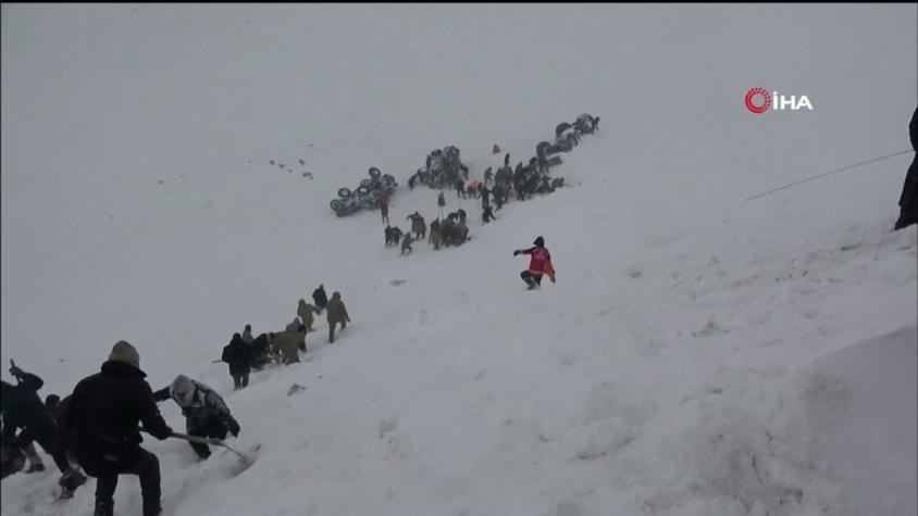 [VIDEO] 38 muertos y 61 heridos tras dos avalanchas en Turquía