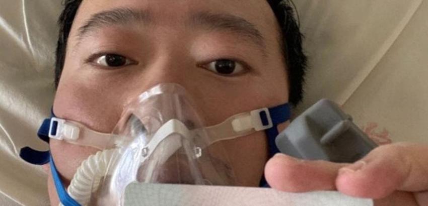 Muere médico chino que intentó alertar sobre el coronavirus y que fue obligado a retractarse
