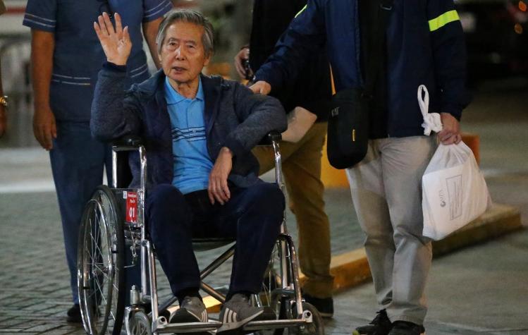 Ex Presidente peruano Alberto Fujimori deja el hospital y vuelve a cumplir condena en prisión