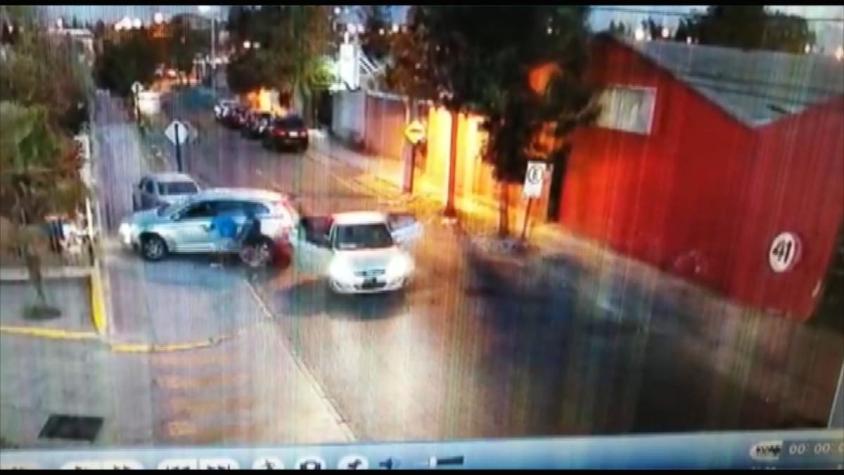 [VIDEO] Hombre murió atropellado con el auto que le robaron