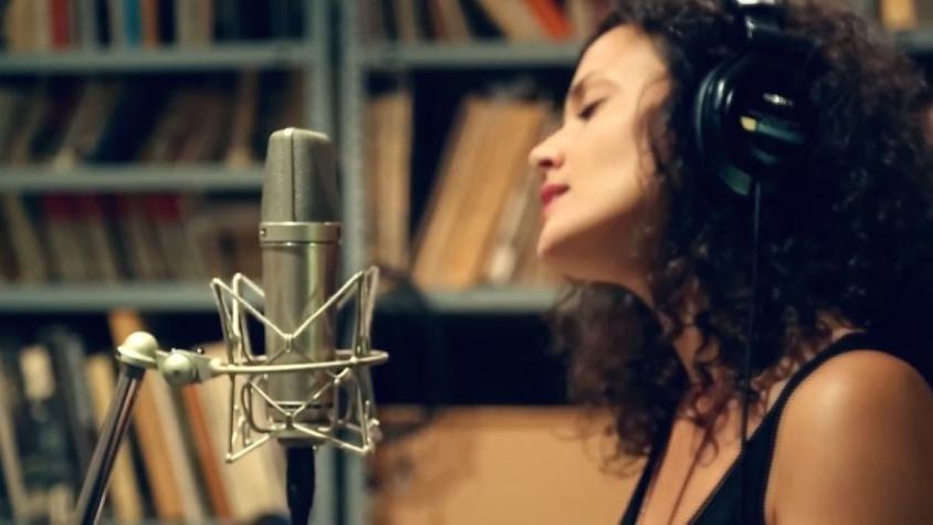 [VIDEO] Cantante y youtuber es furor en la web al revivir de forma cómica a Bach y Mozart