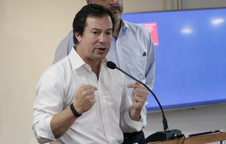 Gobierno respalda a ministro Palacios tras acusación de presuntas coimas