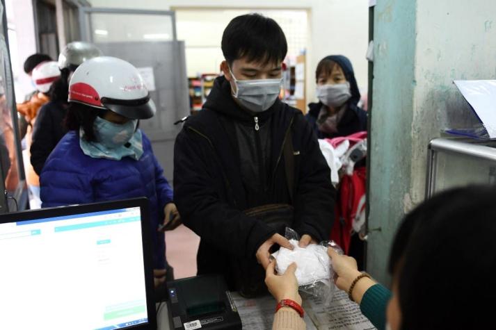 El número de muertos por el coronavirus supera los 1.000 en China