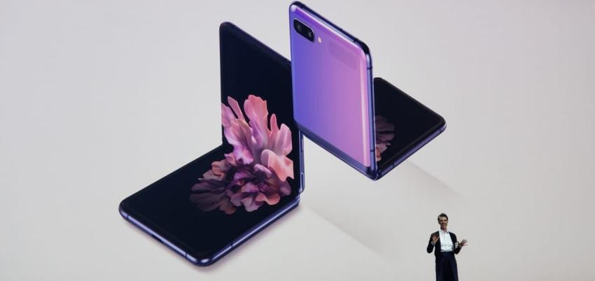 ¡Sorpresa! Así es el Z Flip, el nuevo teléfono plegable que presentó Samsung